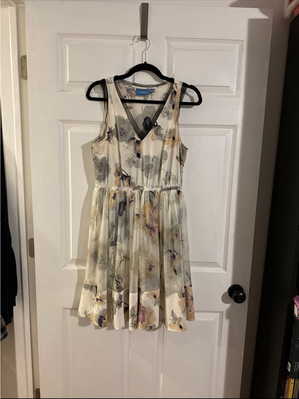 Vera Wang Cream Floral Sleeveless Dress with Black Trim